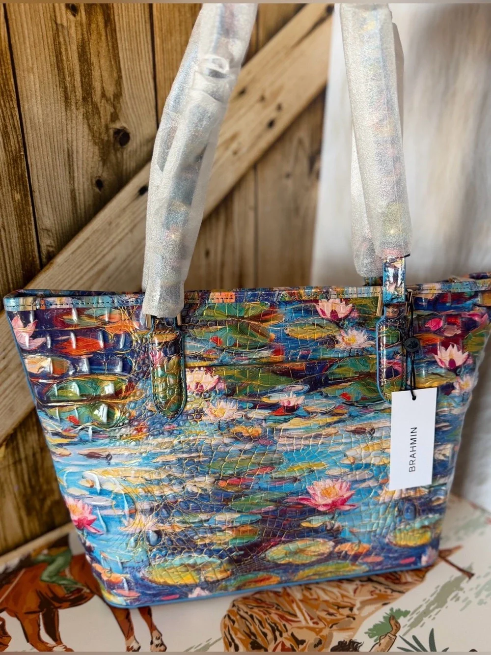 FIRM >>> Brahmin Med Asher Waterlily Beautiful floral NWT